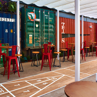 The Yard Outdoor Courtyard at Hotel Zephyr