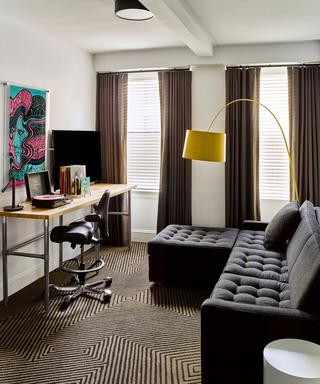 Hotel Zeppelin Guestroom